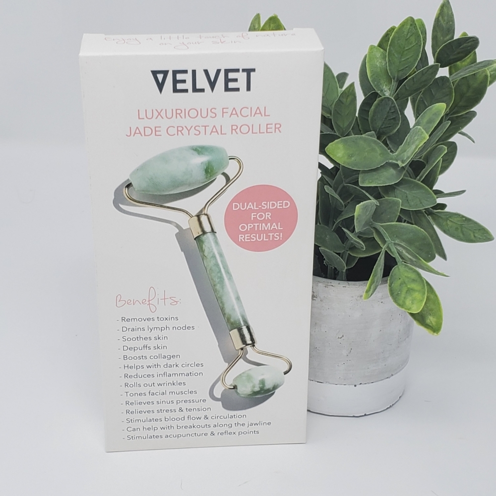 Velvet | Jade Roller